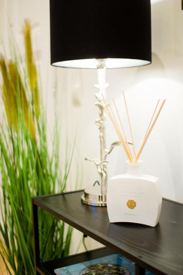 Studio Apartments Opera - Mai'S Apartments Vienne Extérieur photo