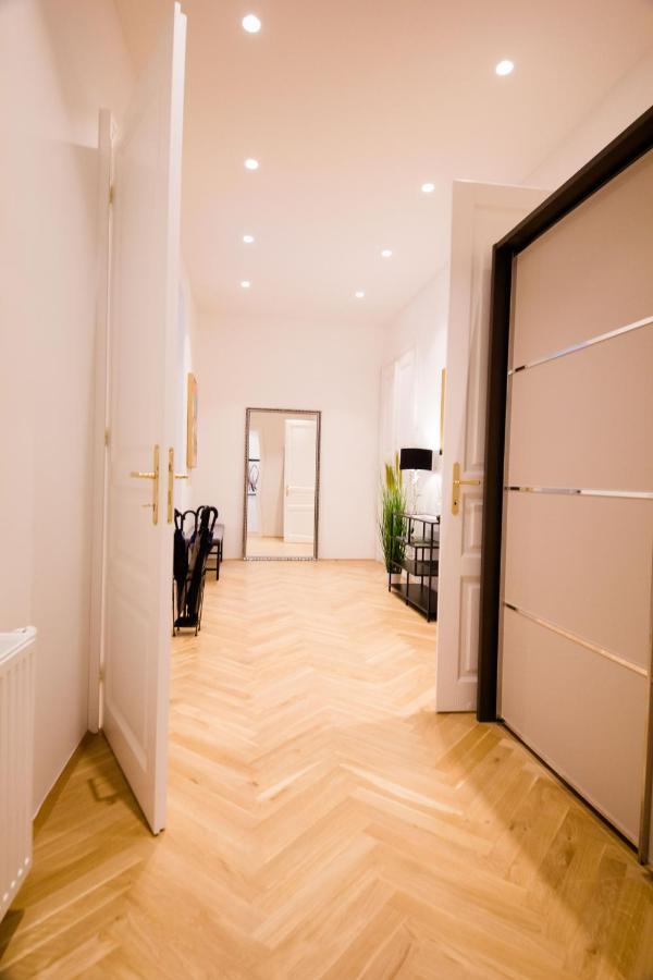 Studio Apartments Opera - Mai'S Apartments Vienne Extérieur photo
